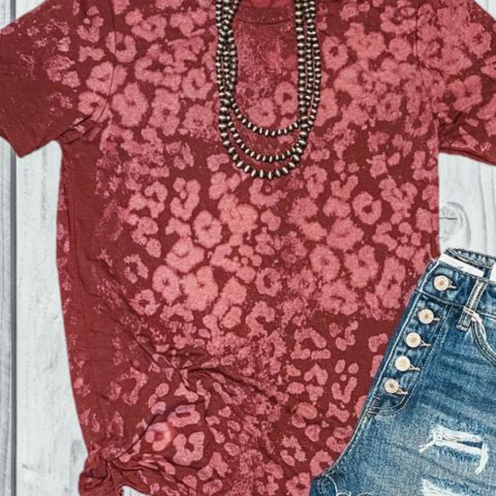 PLAIN MAROON BLEACHED LEOPARD Dye Tee - Picture 4 of 6
